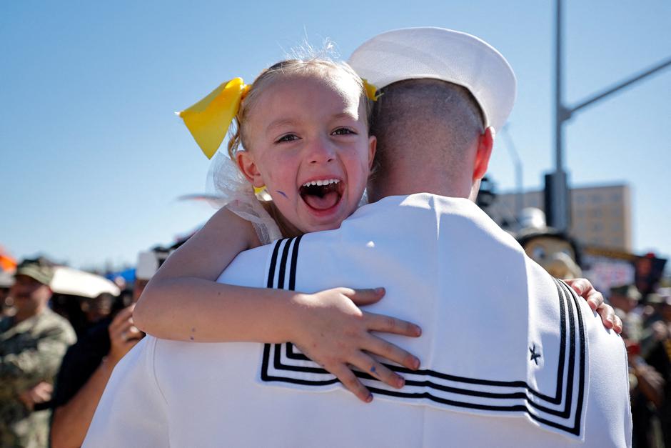 The US Navy Nimitz-class aircraft carrier USS Abraham Lincoln returns home following an extended deployment in the Middle East at Naval Base Coronado in San Diego | Author: Mike Blake