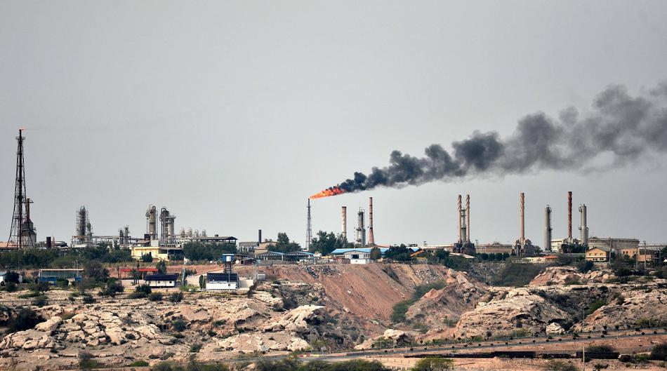 The Economist: Iran sad zara&dstrok;uje od nafte duplo vi&scaron;e nego prije rata