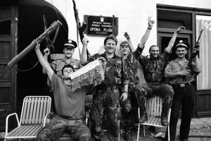 Hrvatska vojska u netom oslobođenom Plaškom i Plitvičkim jezerima, 7.8.1995.