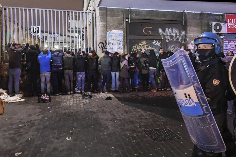 Sukob policije, fašista i antifašista u Italiji | Author: IPA/PIXSELL