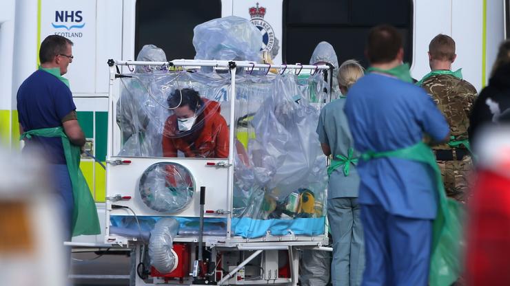 Medicinska sestra zaražena ebolom dopremljena u Glasgow