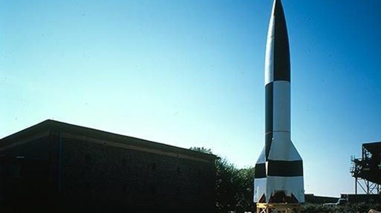 V2 rocket in Peenemünde / Photo 1995.