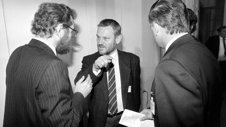 Arhivske fotografije Ivice Račana tijekom 1990. i 1991. godine