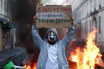 Feed/24Sata-News/2026-41/2026-10-18T161609Z-1743937456-Rc2R5Oa1Mhfc-Rtrmadp-3-France-Protest.Jpg