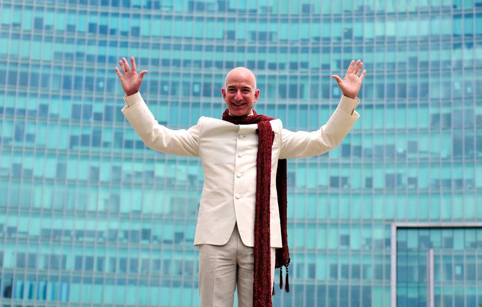 Jeff bezos, najbogatiji čovjek na svijetu i vlasnik Amazona