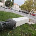 Split: Srušen spomenik Radi Končaru na Bačvicama