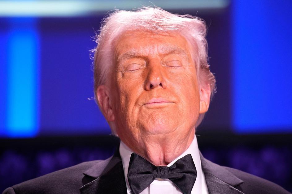 Washington, United States. 25th Apr, 2026. US President Donald Trump and First lady Melania Trump participate in the White House Correspondents' Association Dinner in Washington on April 25, 2026. Photo by Yuri Gripas/ABACAPRESS.COM Credit: Abaca Press/Al