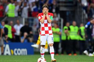 Luka Modrić skriva suze na utakmici Hrvatska Francuska