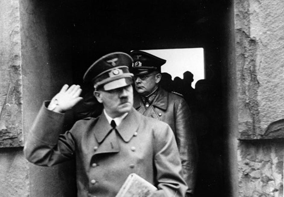 II. WK - Adolf Hitler in Langemark 1940