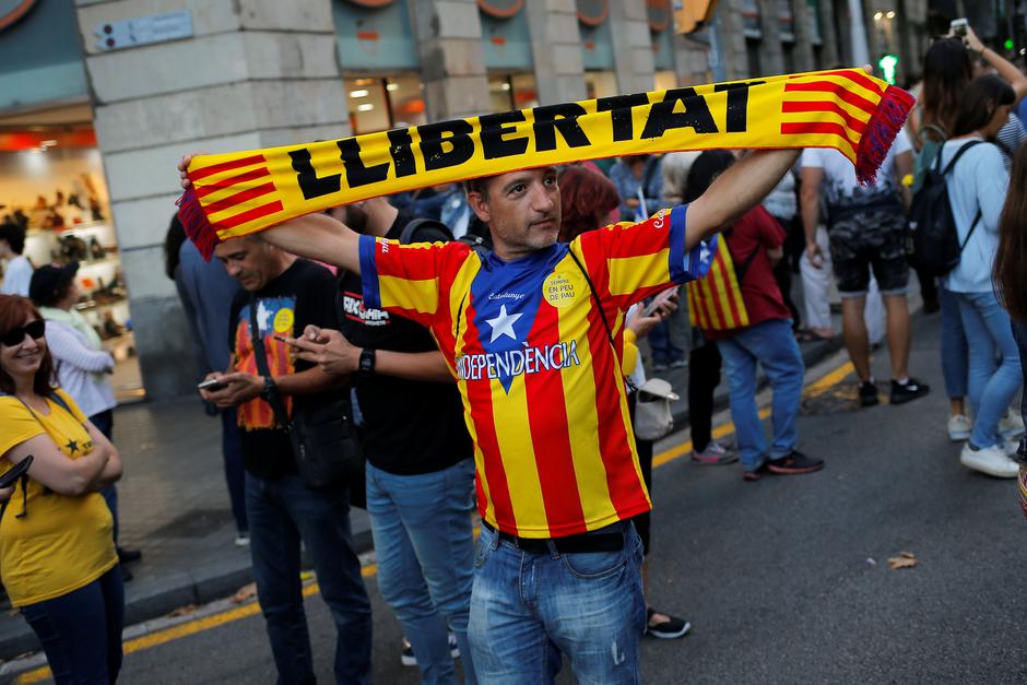 Prosvjedi na prvu godišnjicu ilegalnog referenduma u Kataloniji | Author: JON NAZCA/REUTERS/PIXSELL