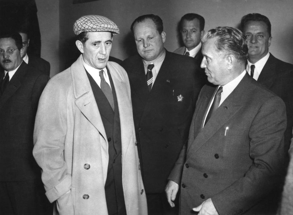 17444435 | Author: Profimedia