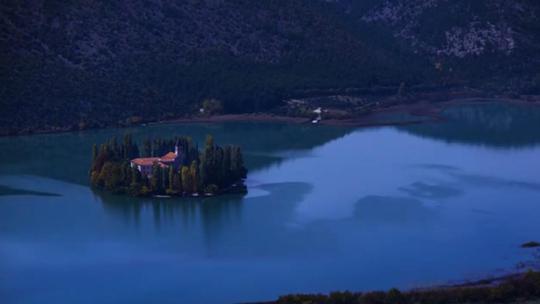 NP Krka, scene iz videa "Nocturno"
