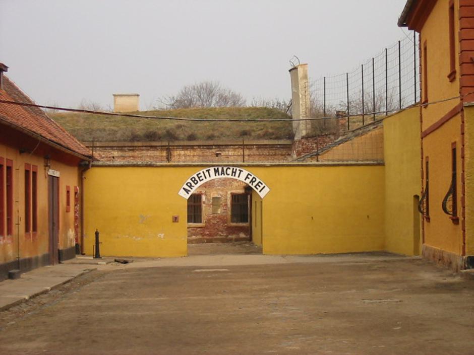 Theresienstadt | Author: Colm Rice/ CC BY-SA 3.0