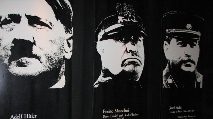 Hitler, Mussolini, Staljin