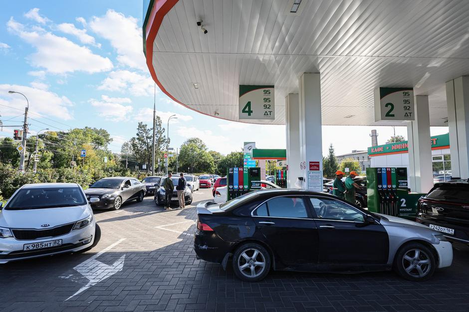 Filling Stations In Simferopol, Russia | Author: Profimedia