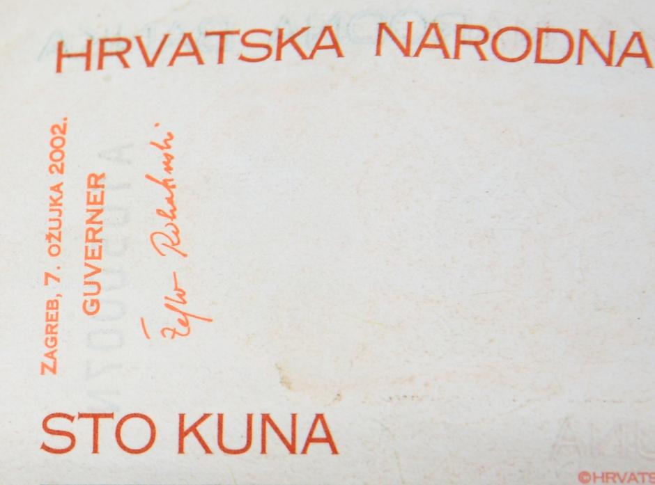 Potpis guvernera Željka Rohatinskog na novčanici od 100 kuna | Author: Željko Lukunić/PIXSELL