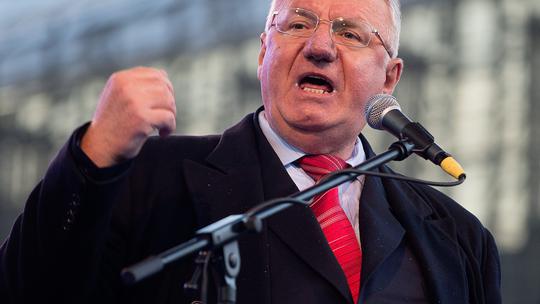 Vojislav Šešelj