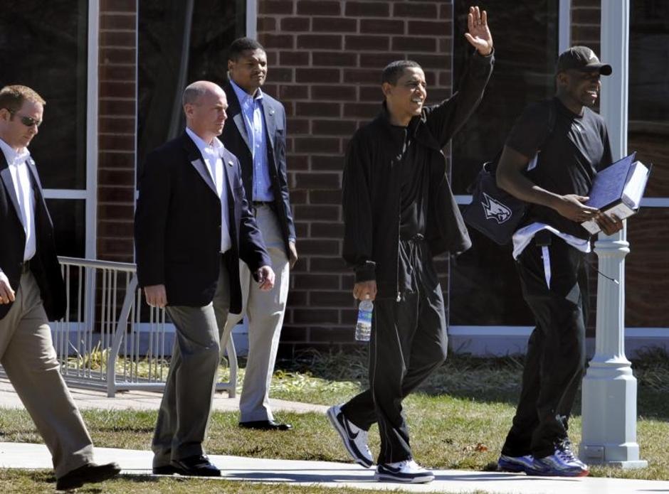 Reggie Love s Barackom Obamom i pratnjom | Author: Press Association/PIXSELL