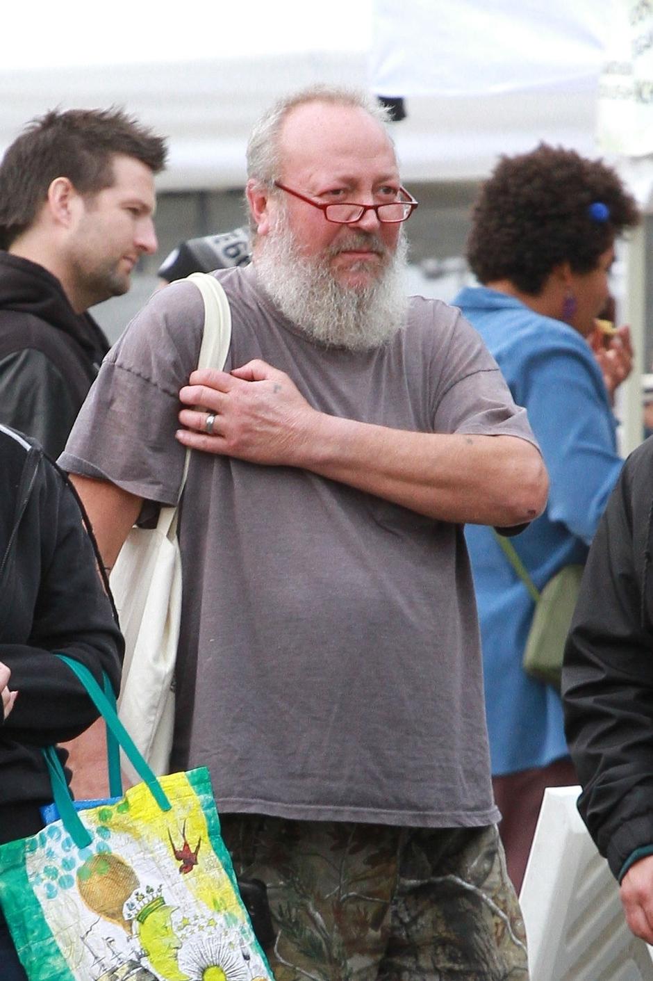 Randy Quaid is hardly recognizable at the farmers market | Author: PHAM
