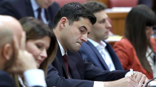 Vatreno u Saboru
