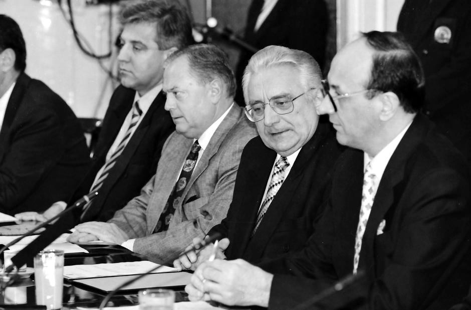 Predsjednik Franjo Tuđman na sastanku s članovima Vlade RH, 02.11.1995. | Author: Davor Visnjic (PIXSELL)