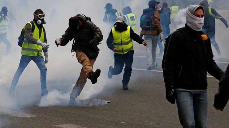 Pariz, sukobi policije i Žutih prsluka 8.12.2018.
