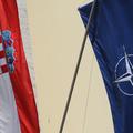 Hrvatska i NATO zastava ispred MORH-a