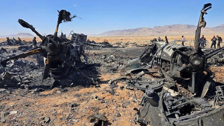 Social media image appears to show U.S. aircraft wreckage in Iran
