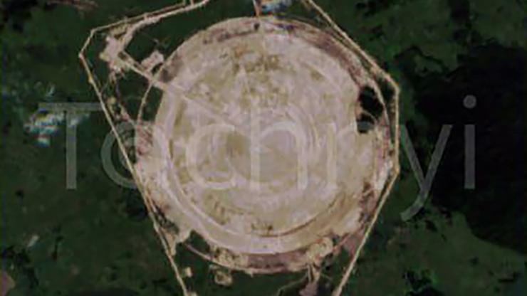 Giant antena at Polish border