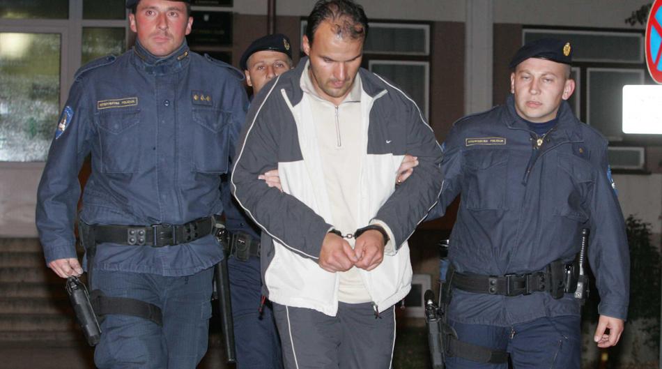 'Mirni de&ccaron;ko iz Kalinovca' ubio dvoje, pokupio novac i onda u&ccaron;inio ne&scaron;to jezivo