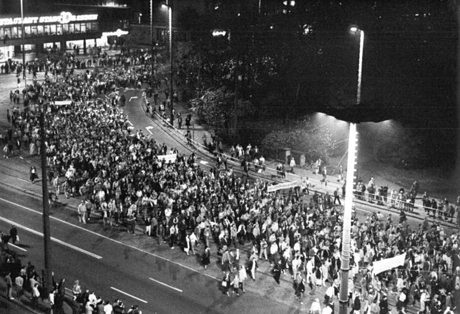 Protesti u Leipzigu i Berlinu 1989. | Author: Bundesarchiv, Bild/ CC-BY-SA 3.0