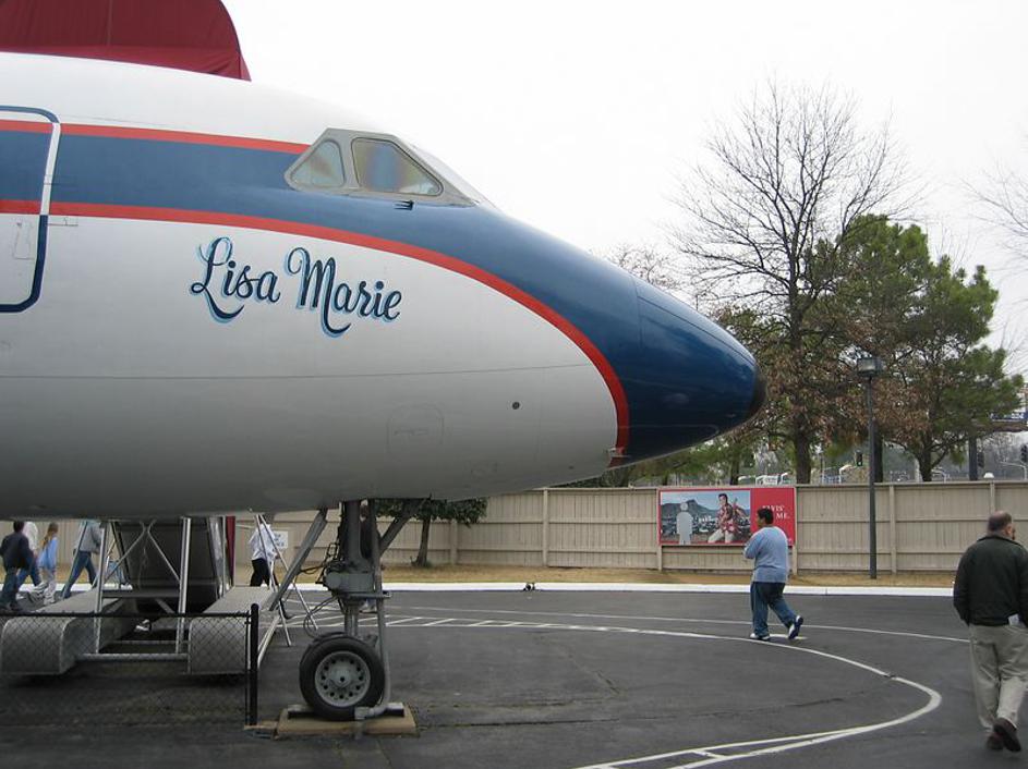 Avion Elvisa Presleya u Graceland Plazi