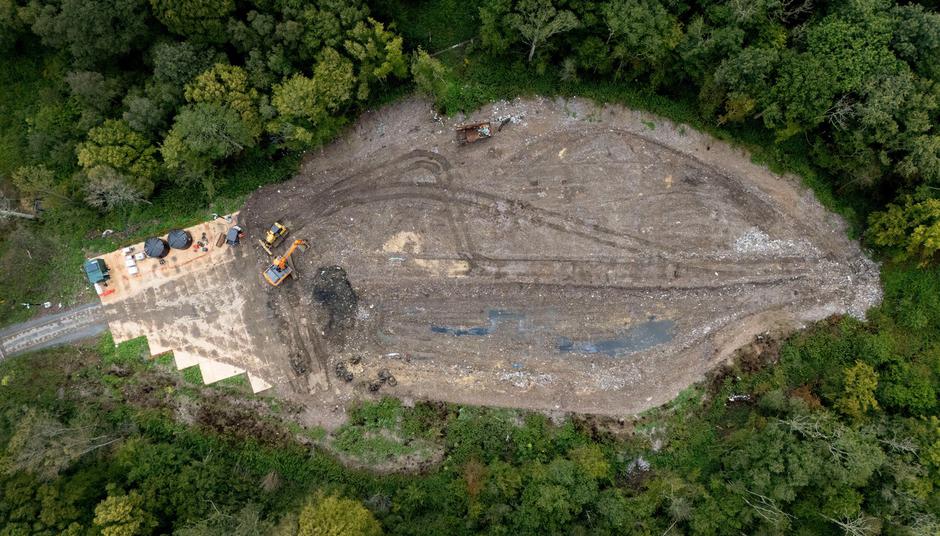 A view Hoads Wood in Ashford, Kent, where an operation continues to clear thousands of tonnes of illegally dumped waste from the Kent woodland. The clean-up, led by the Environment Agency (EA), will see more than 30,000 tonnes of household and constructio | Author: Profimedia