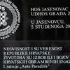 Sporna ploča HOS-ovcima u Jasenovcu