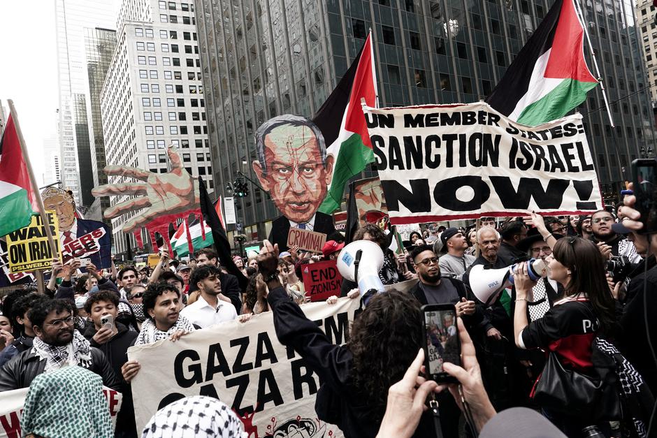 Protest against Israeli Prime Minister Benjamin Netanyahu, in New York | Author: Bing Guan