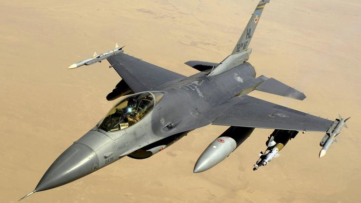 Američki F16