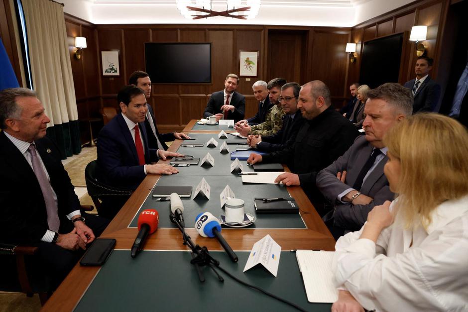 U.S. Secretary of State Rubio, Special Envoy Witkoff, and Jared Kushner meet with a Ukrainian delegation in Hallandale Beach | Author: EVA MARIE UZCATEGUI/REUTERS