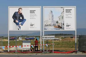 Zagreb: Pored robne kuće Ikea postavljen kamen temeljac za Designer Outlet Croatia