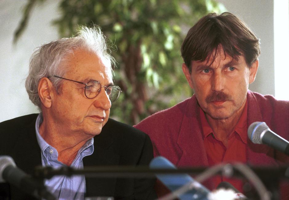 Frank GEHRY, Vlado MILUNIČ | Author: 