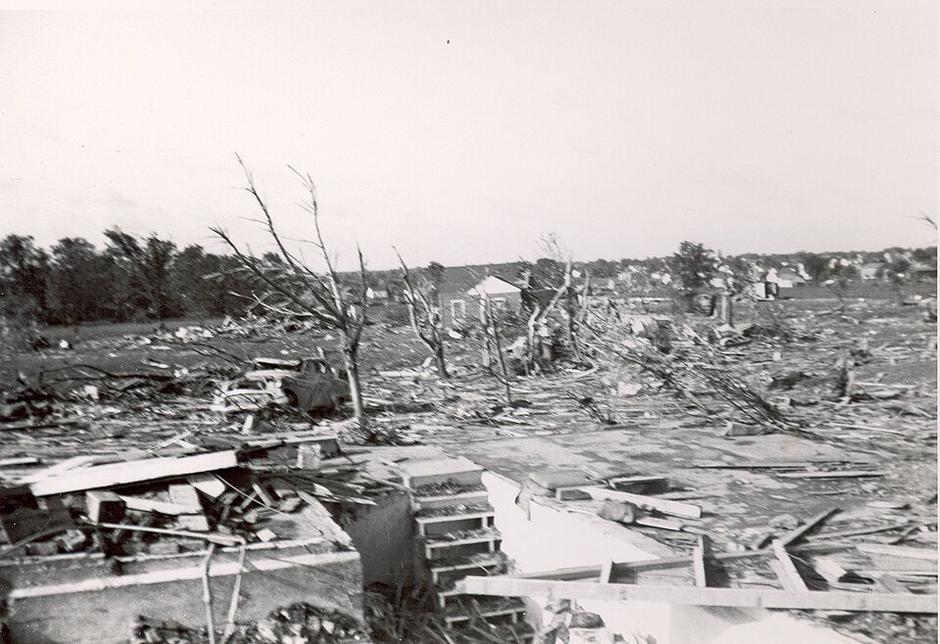 Beecher tornado, 1953 | Author: NOAA, Public domain, via Wikimedia Commons