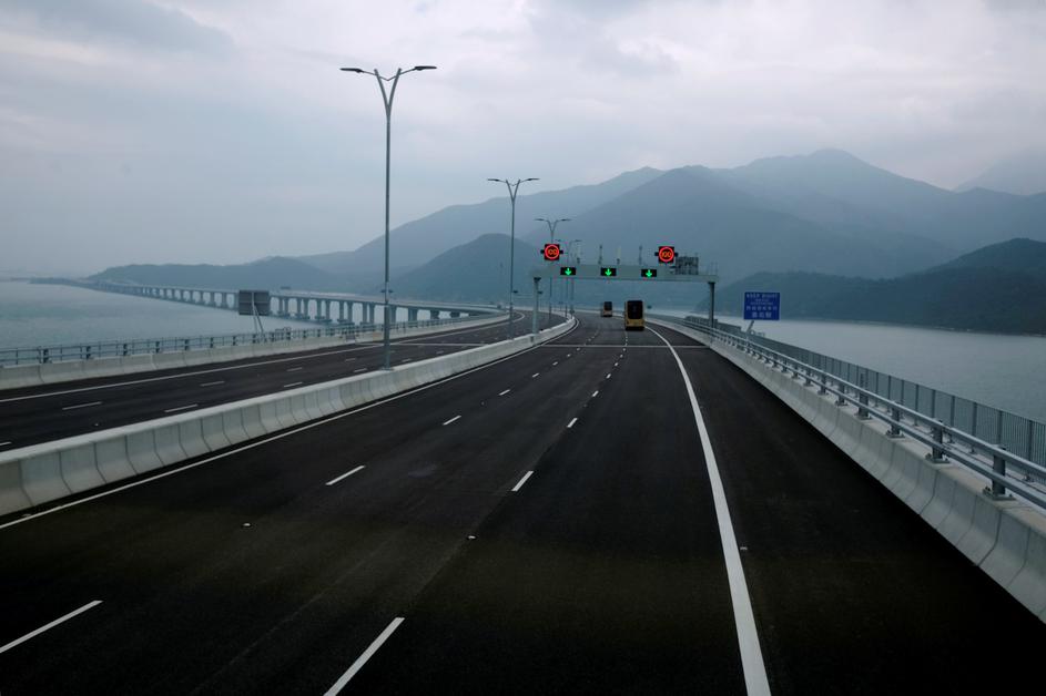 Najduži prekomorski most na svijetu koji spaja Hong Kong i Makao sa Zhuhaijem