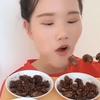 Kineskinja jede žohare