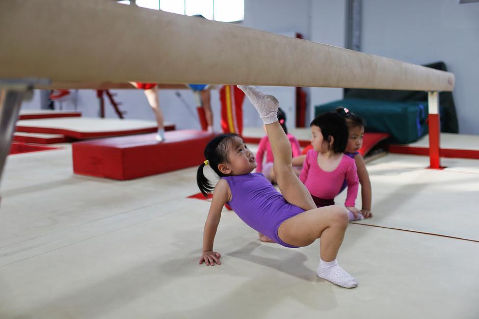 Mali Kinezi na rigoroznom treningu kao dio priprema za Olimpijadu | Author: Reuters/Pixsell