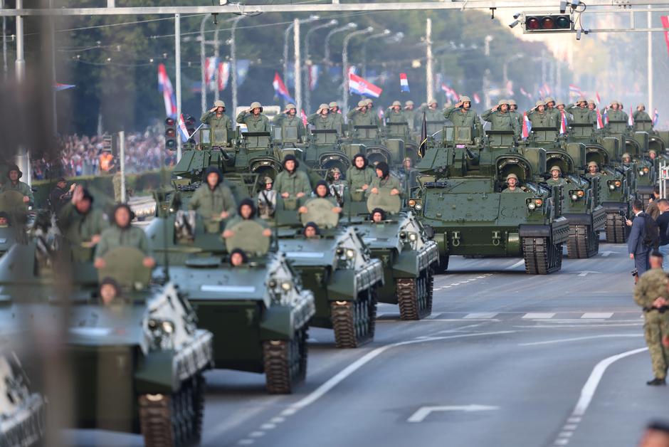 Zagreb: Prolazak motoriziranog i mehaniziranog postroja u povodu 30. obljetnice VRO Oluja | Author: Slavko Midzor/PIXSELL