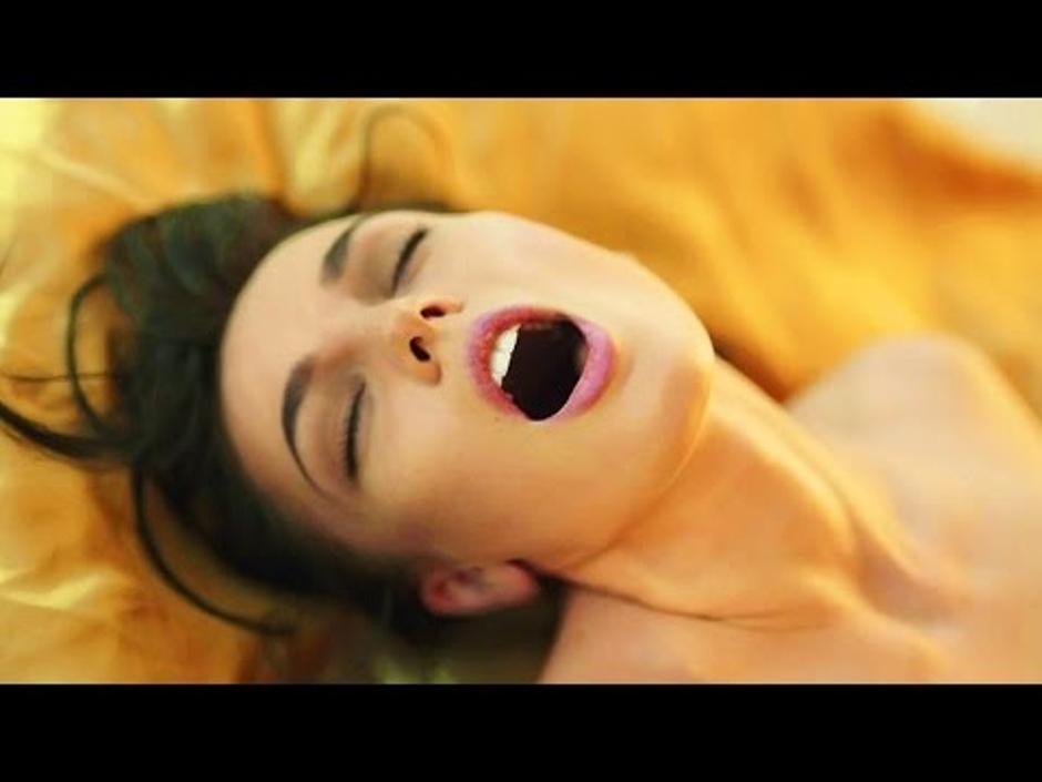 Žena doživljava orgazam | Author: screenshot/youtube