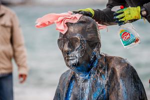 Split: Vandali bojom zalili spomenik Miljenku Smoji