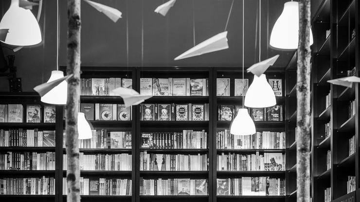 Zagreb: U knjižari Fraktura održano predstavljanje knjige "Djevojka, žena, drugo"