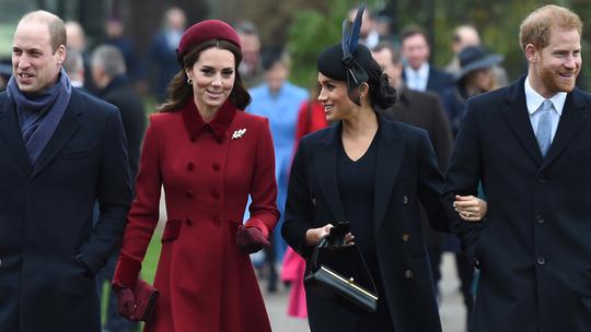 Meghan i Kate zajedno s ostalim članovima kraljevske obitelji dolaze na misu