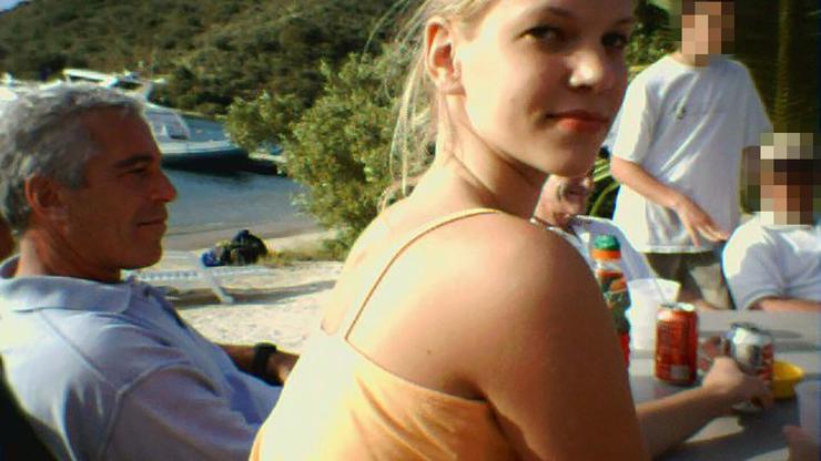 * PREMIUM EXCLUSIVE* Jeffrey Epstein at his private Caribbean Island