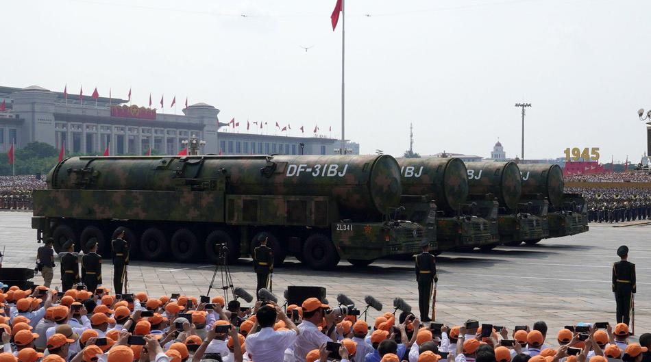 Ministri osu&dstrok;eni na smrt s odgodom. Bili su zadu&zcaron;eni za nuklearni arsenal Kine